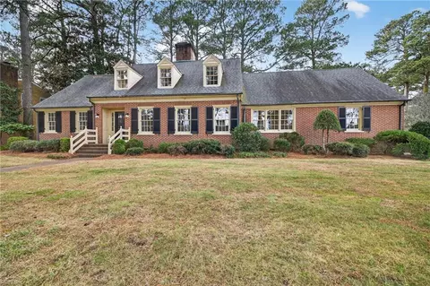 609 Jones St, Suffolk, VA 23434