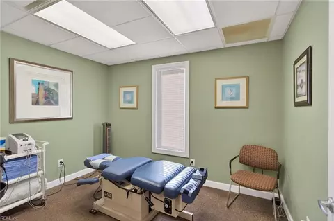 Bedroom - 2216 Executive Dr #A, Hampton, VA 23666 photo 2 of 4