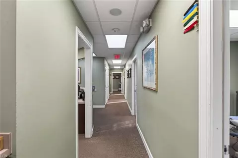 Entry Way - 2216 Executive Dr #A, Hampton, VA 23666 photo 3 of 5