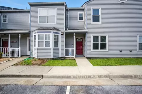 9 Bayview Ct, Hampton, VA 23664
