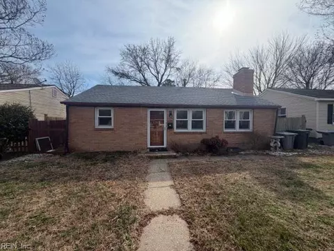419 Rogers Ave, Hampton, VA 23664
