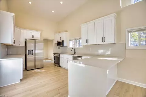 1202 Land St, Norfolk, VA 23502