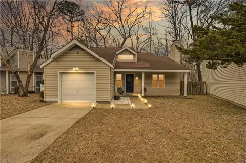 13426 Oakleaf Ct, Newport News, VA 23608