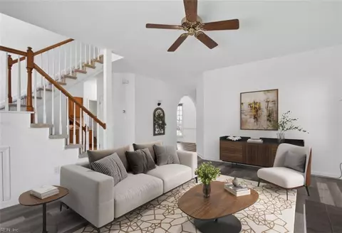 900 Cedarwood Trce, Chesapeake, VA 23322