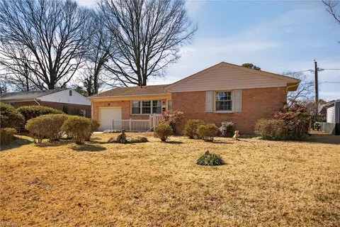 813 Benjamin Pl, Virginia Beach, VA 23454