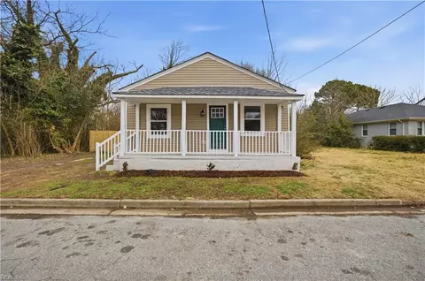 1022 Palmer St, Portsmouth, VA 23704
