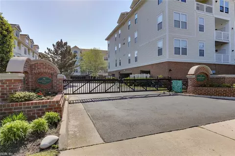 2900 Brighton Beach Pl #204, Virginia Beach, VA 23451
