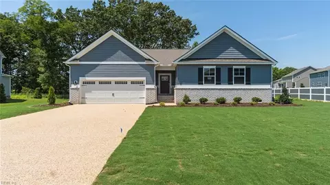 200 Kwanzan Ct, Chesapeake, VA 23322