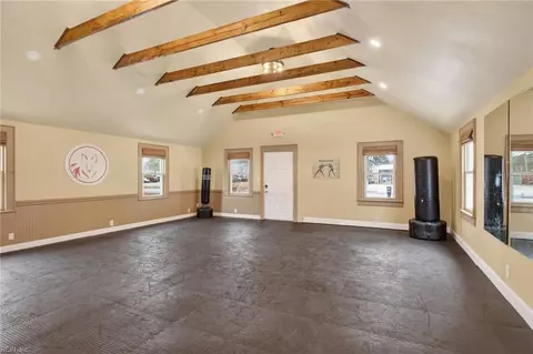 4208 Bainbridge Blvd, Chesapeake, VA 23324