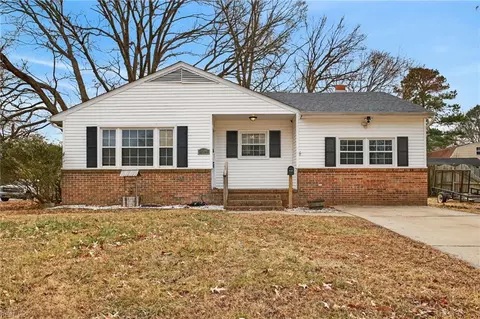 264 Exeter Rd, Newport News, VA 23602