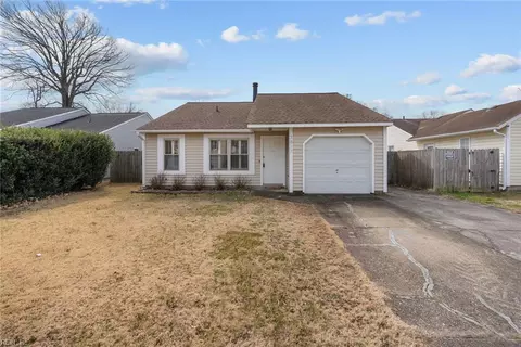 3817 Clearwood Ct, Virginia Beach, VA 23453