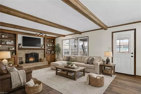 5232 Prestwick St, Virginia Beach, VA 23464