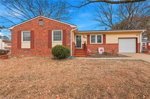 62 Sandra Dr, Newport News, VA 23608