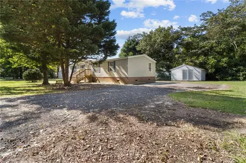 108 Duke St, Camden, NC 27921