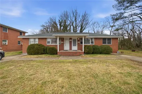 4109 5th St, Chesapeake, VA 23324