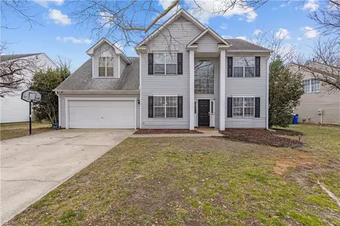 6322 Pelican Cres S, Suffolk, VA 23435