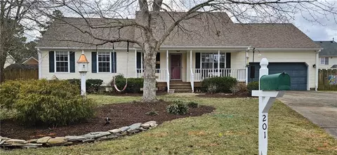 201 Saltwood Ct, Chesapeake, VA 23320