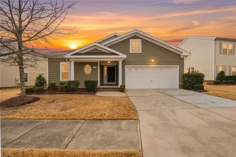 5107 Kings Grant Cir, Suffolk, VA 23434