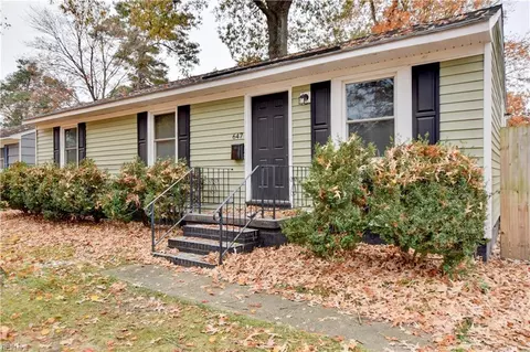 647 Daniel Dr, Newport News, VA 23601