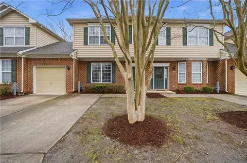 5836 Echingham Dr, Virginia Beach, VA 23464