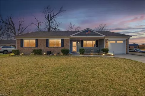 5313 Hogge Ct, Virginia Beach, VA 23464