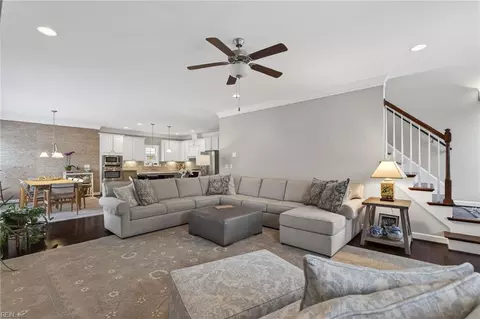 2276 Hatton St, Virginia Beach, VA 23451