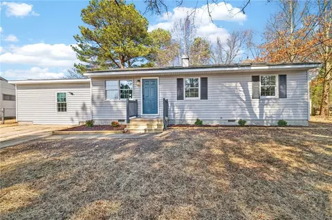 1008 Wadena Rd, Chesapeake, VA 23320