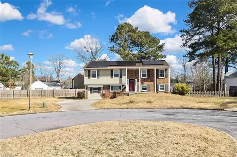 3800 Turtle Cove Ct, Virginia Beach, VA 23452