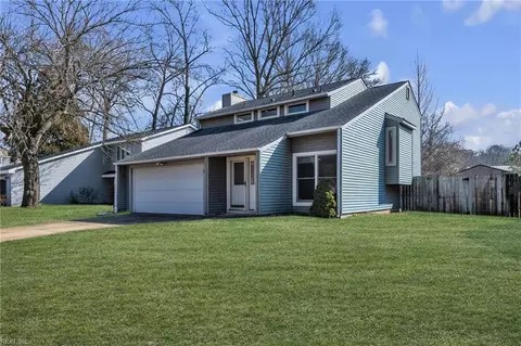 9 Overlook Ct, Hampton, VA 23669