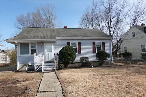 7 Turner Ter, Hampton, VA 23666