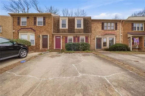 5531 Old Guard Cres, Virginia Beach, VA 23462