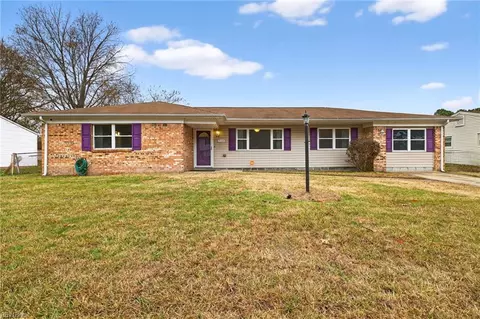 3244 Sir Meliot Dr, Chesapeake, VA 23323