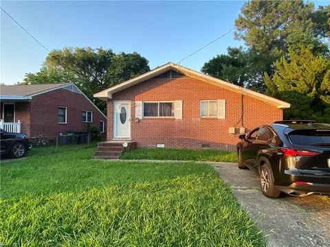 14 Henderson Ln, Hampton, VA 23663 photo 2