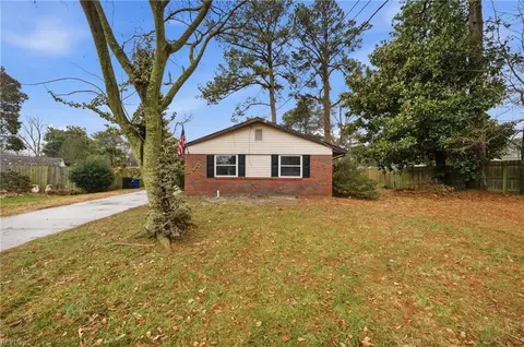 233 Colonel Cir, Virginia Beach, VA 23452