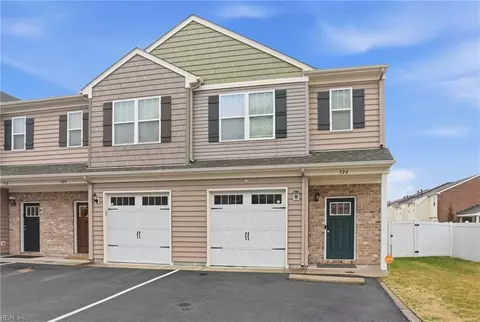 924 Deep Branch Way, Chesapeake, VA 23323