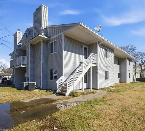 111 Roane Dr #D, Hampton, VA 23669