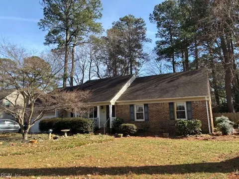 513 Saber Dr, Chesapeake, VA 23322