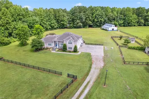7576 Sadler Rd, Wakefield, VA 23888