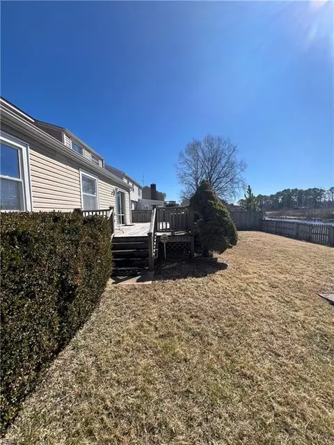 Exterior - 10 Zilber Ct, Hampton, VA 23669 photo 3 of 7