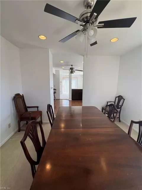 Dining - 10 Zilber Ct, Hampton, VA 23669 photo 3 of 3