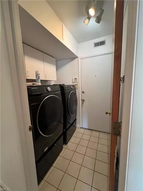 Other - 10 Zilber Ct, Hampton, VA 23669 photo 2 of 7