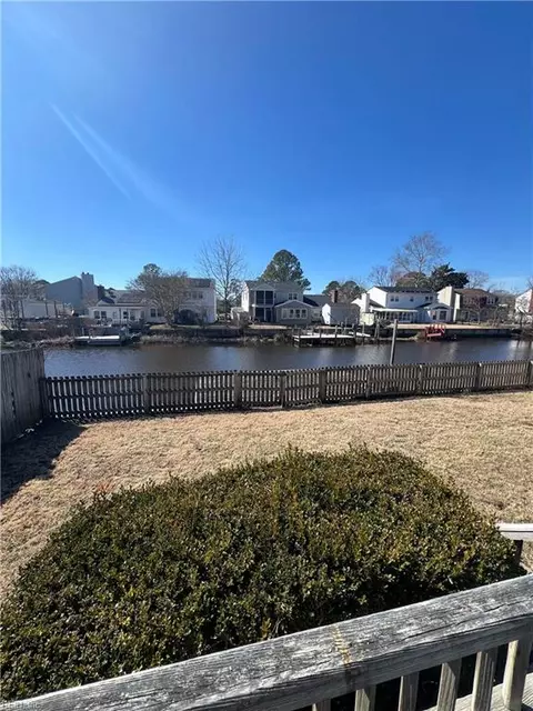 View/Area - 10 Zilber Ct, Hampton, VA 23669 photo 4 of 7