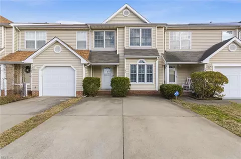 142 River Walk Ct, Hampton, VA 23669