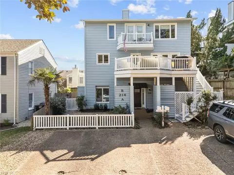 216 58th St #A, Virginia Beach, VA 23451