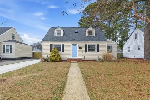 8037 Crescent Rd, Norfolk, VA 23505