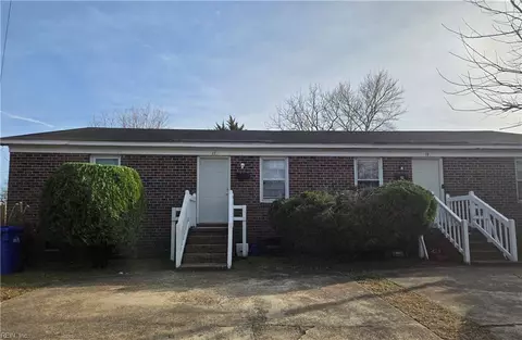 19 Carver Cir, Portsmouth, VA 23701