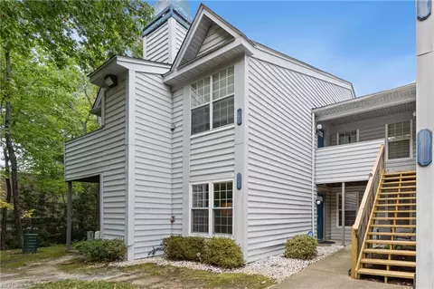 644 Waters Dr, Virginia Beach, VA 23462