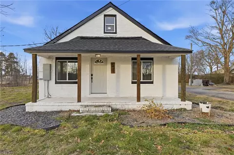 1457 Whittamore Rd, Chesapeake, VA 23322