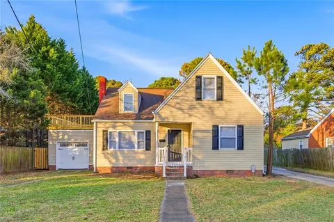 1654 E Bayview Blvd, Norfolk, VA 23503