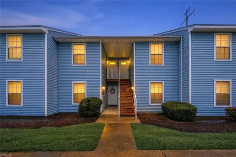 5657 Summit Arch Arch, Virginia Beach, VA 23462